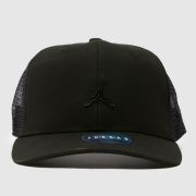 Nike black jordan trucker cap