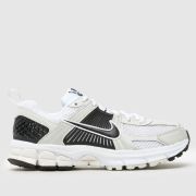 Nike white & black vomero 5 Youth trainers