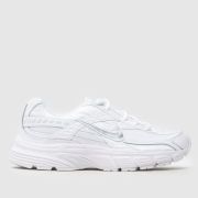 Nike initiator trainers in white